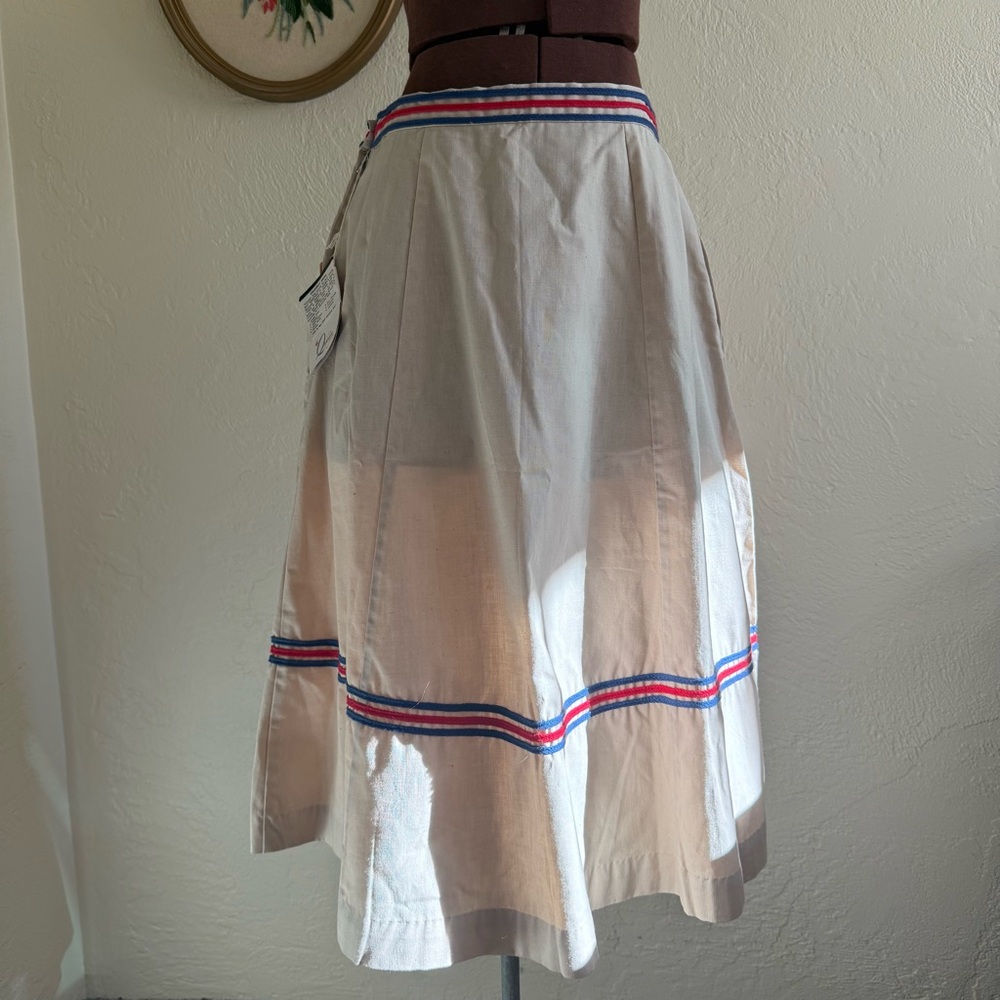 1960s Deadstock tan skirt
